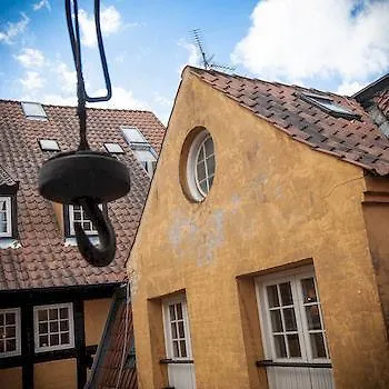 Capsule Nyhavn63 Hostal *