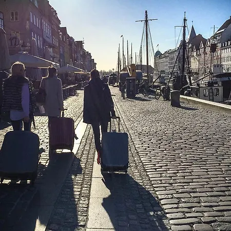 Vandrerhjem Capsule Nyhavn63 *