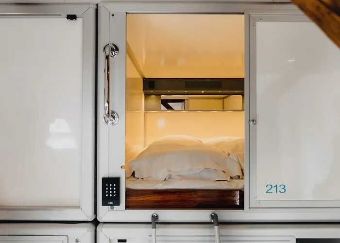 Хостел Capsule Nyhavn63