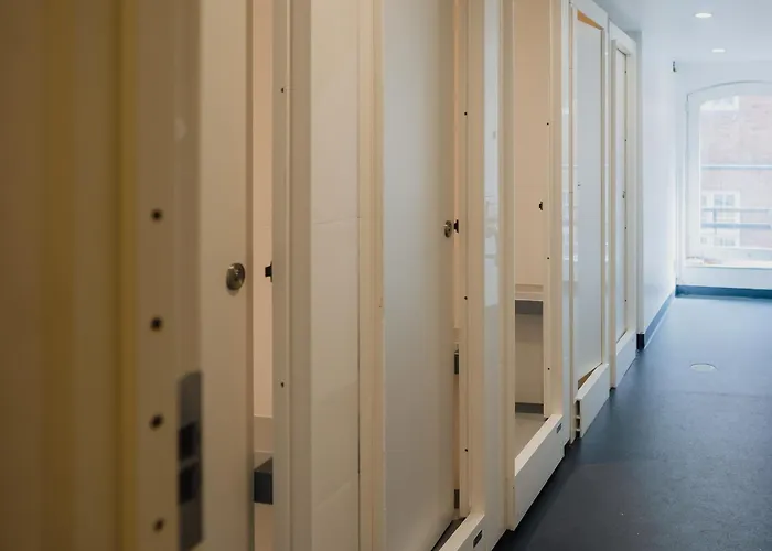 Capsule Nyhavn63 Хостел Копенгаген